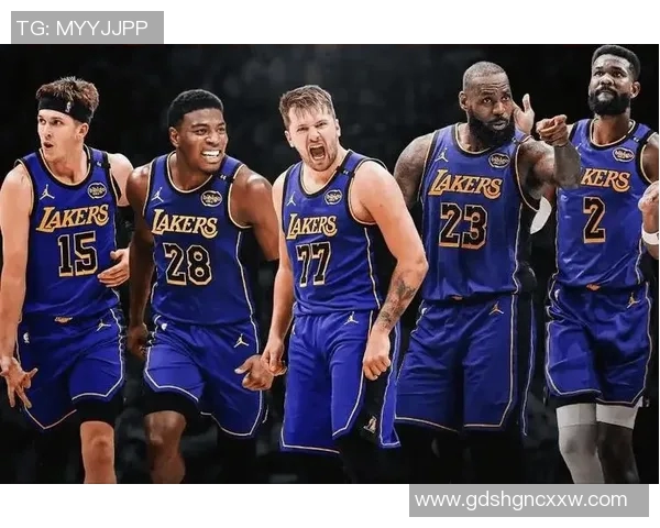 场均28分后卫！湖人最后一签，给了2年合同！